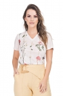 T-SHIRT KÍMIKA ESTAMPADA EM FLORES