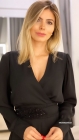 VESTIDO CURTO KÍMIKA EM CREPE FLUIDO COM TOQUE DE SEDA PRETO