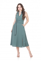 VESTIDO KÍMIKA MÍDI COM DECOTE TRANSPASSADO VERDE.