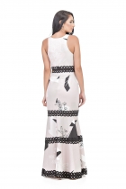 VESTIDO LONGO KÍMIKA COM CAIMENTO SEREIA BEGE.