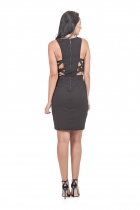 VESTIDO KÍMIKA CURTO EM CREPE ALFAIATARIA PRETO.