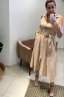 VESTIDO MIDI KÍMIKA EM MALHA COM TEXTURA DE LISTRAS