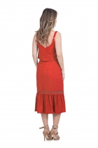 VESTIDO MÍDI KÍMIKA EM CREPE TEXTURIZADO VERMELHO.