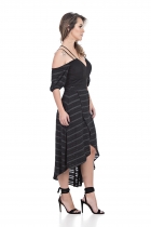VESTIDO KÍMIKA MIDI E MANGAS COM OMBRO AMOSTRA PRETO.