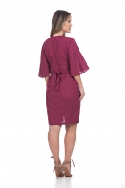 VESTIDO MIDI KÍMIKA LISO COM MANGA E FENDA MOSTARDA.