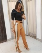 CONJUNTO KÍMIKA DE CALÇA CASUAL E BLUSA EM MALHA PRETA