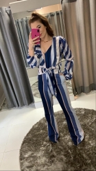MACACÃO KÍMIKA MULTIFUNCIONAL COM COMPOSÊ CAMISA ESTAMPADA.