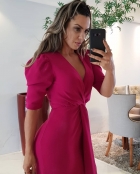VESTIDO MÍDI KÍMIKA MONOCROMÁTICO COM BUSTO TORCIDO ROSA