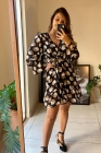 VESTIDO CURTO KÍMIKA EM CREPE FLUÍDO