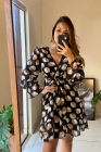 VESTIDO CURTO KÍMIKA EM CREPE FLUÍDO