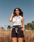 CONJUNTO DE SHORT KÍMIKA DESPOJADO/CHIC COM ESTAMPA EXCLUSIVA