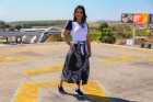 CONJUNTO KÍMIKA DE SAIA ALFAIATARIA LEVE E ESTAMPA EXCLUSIVA PRETO E BRANCO