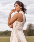 VESTIDO MÍDI KÍMIKA EM LINHO LISTRADO DE FIBRAS NATURAIS 