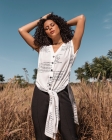 MACACÃO KÍMIKA COM SOBREPOSIÇÃO DE BLUSA-CAMISA ESTAMPA EXCLUSIVA