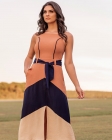 VESTIDO MÍDI KÍMIKA COM FENDA EM CREPE FLUÍDO TRICOLOR