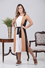 VESTIDO MÍDI KÍMIKA EM CREPE TEXTURIZADO TRICOLOR E FAIXA PRETA