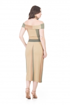 VESTIDO KÍMIKA MÍDI EM MALHA CANELADA VERDE.