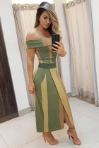 VESTIDO KÍMIKA MÍDI EM MALHA CANELADA VERDE.